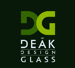 Deák Zsuzsanna üvegművész